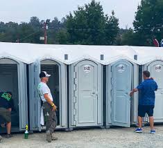 Best Deluxe Portable Toilet Rental  in Bluffton, OH